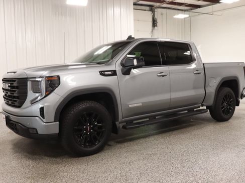 Used 2025 GMC Sierra 1500 Elevation w/ Elevation Premium Package AWD/4WD image 2