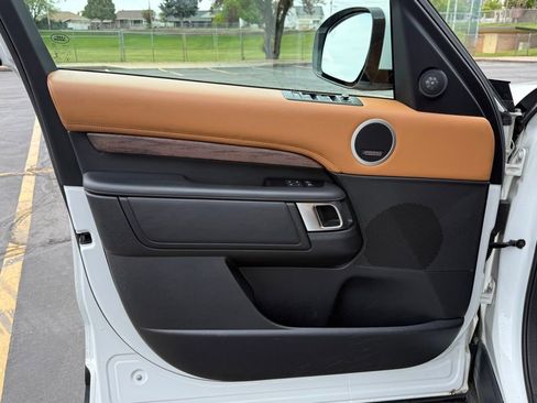 Used 2020 Land Rover Discovery HSE Luxury AWD/4WD image 9