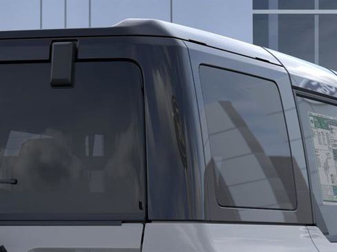 New 2026 Ford Bronco Outer Banks w/ Black Appearance Package image 31