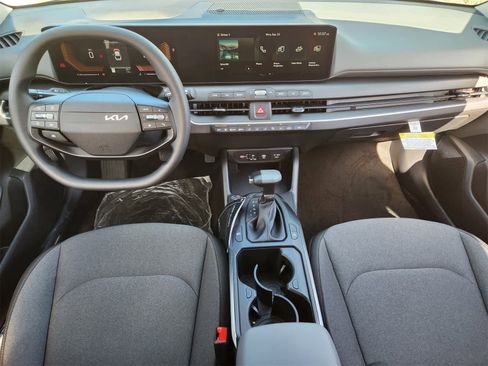 New 2025 Kia K4 LXS image 23