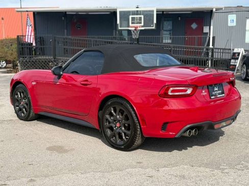 Used 2018 FIAT 124 Spider Abarth image 2