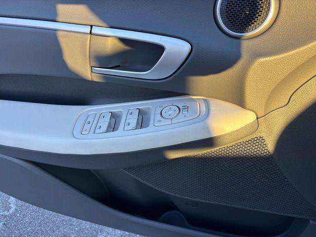 New 2026 Hyundai Sonata SEL FWD image 8