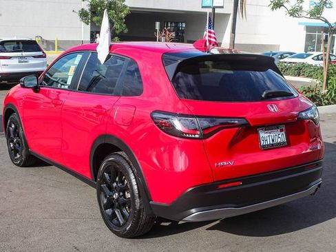 Used 2024 Honda HR-V Sport image 7