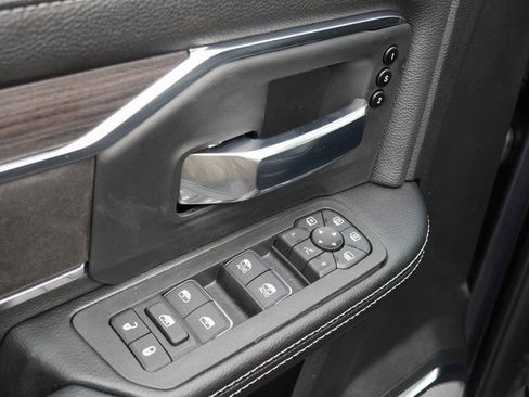 New 2026 RAM 3500 Laramie AWD/4WD image 17