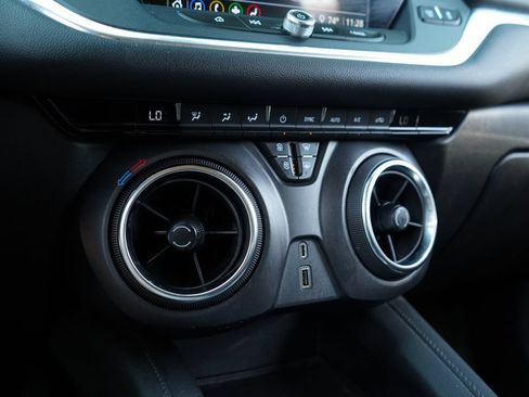 Used 2021 Chevrolet Blazer LT FWD image 26
