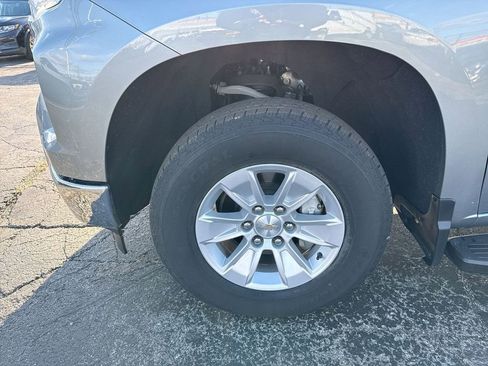 Used 2024 Chevrolet Silverado 1500 LT w/ Convenience Package II image 33