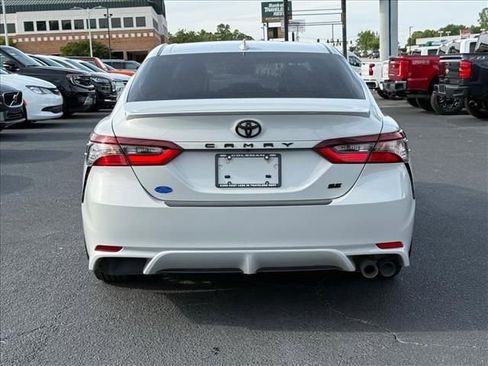 Used 2023 Toyota Camry SE FWD image 5