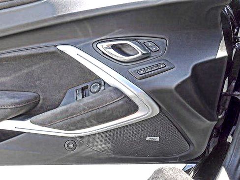 Used 2017 Chevrolet Camaro ZL1 RWD image 25