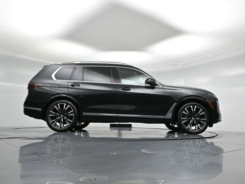 Used 2023 BMW X7 xDrive40i w/ Parking Assistance Package image 48