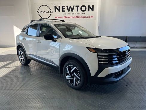 New 2026 Nissan Kicks SV w/ SV Premium Package FWD image 1