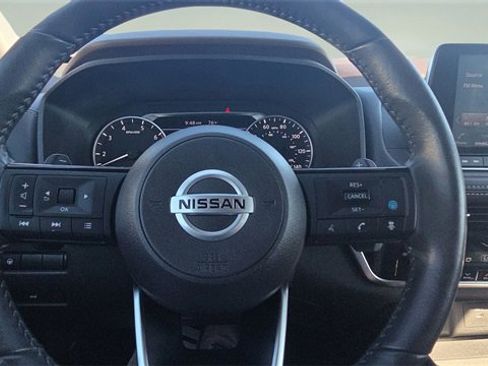 Used 2021 Nissan Rogue SL image 11