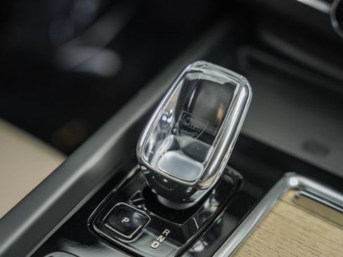New 2026 Volvo XC60 T8 Plus w/ Climate Package AWD/4WD image 25