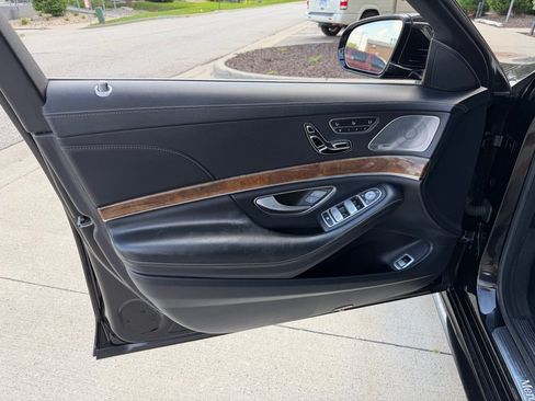 Used 2014 Mercedes-Benz S 550 Sedan image 9