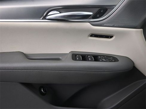 Used 2021 Cadillac XT5 Premium Luxury image 26