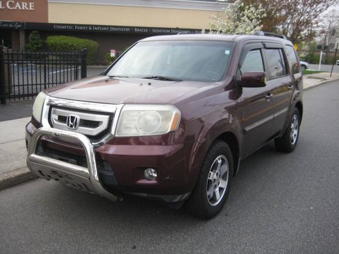 Used 2009 Honda Pilot Touring image 1
