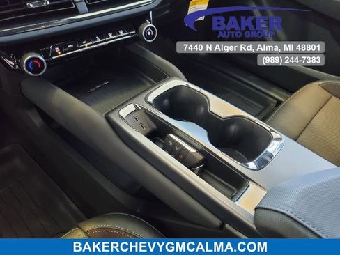 New 2025 Chevrolet Equinox EV RS image 18