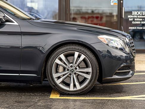 Used 2017 Mercedes-Benz S 550 4MATIC Sedan w/ Premium Package image 10