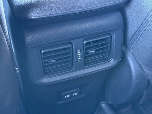 Used 2022 Toyota RAV4 XLE image 15