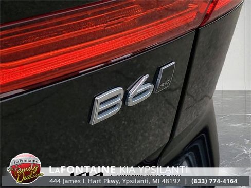 Used 2022 Volvo XC60 B6 Inscription w/ Protection Package Premier image 9