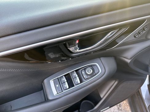 Used 2020 Subaru Outback Limited w/ Popular Package #2 image 11