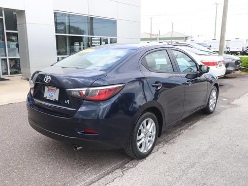 Used 2017 Toyota Yaris iA FWD image 13
