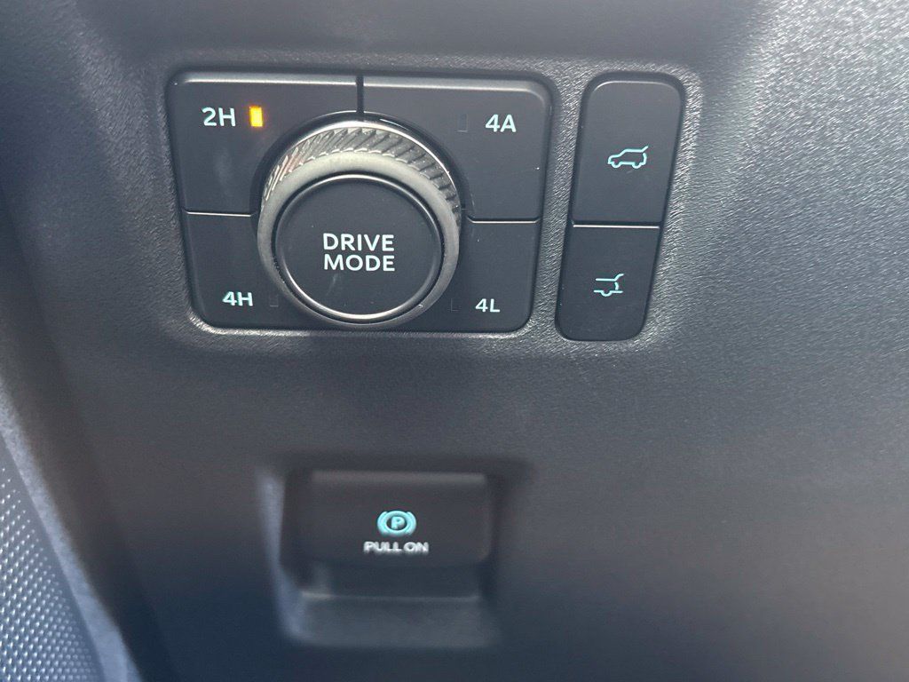 Used 2025 Ford Expedition King Ranch AWD/4WD image 28