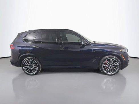 New 2026 BMW X5 xDrive40i w/ M Sport Package AWD/4WD image 4