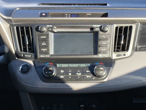 Used 2013 Toyota RAV4 Limited image 31