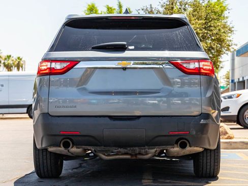 Used 2021 Chevrolet Traverse LS FWD image 5