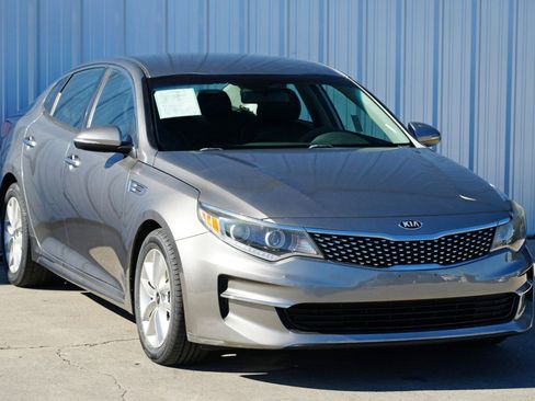 Used 2016 Kia Optima EX image 49