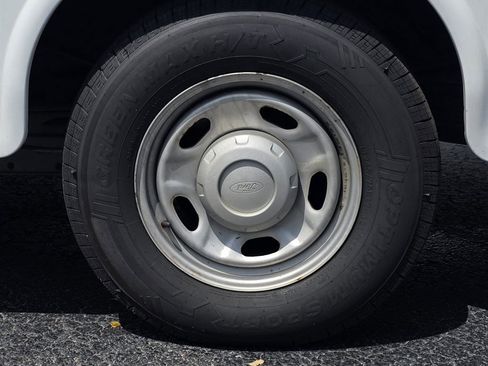 Used 2015 Ford F250 XL RWD image 35
