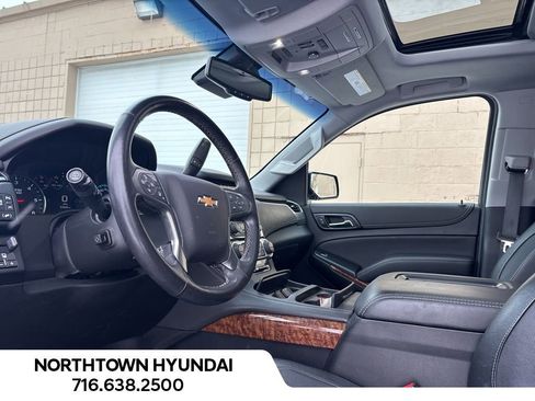 Used 2019 Chevrolet Tahoe Premier w/ RST Edition image 13