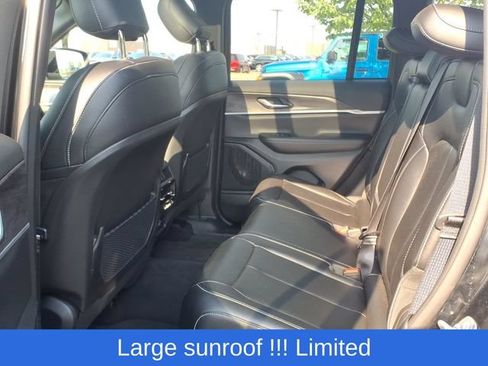 Certified 2024 Jeep Grand Cherokee Limited w/ Black Appearance Package AWD/4WD image 14
