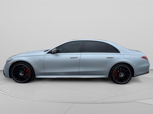 Used 2025 Mercedes-Benz S 63 AMG S image 2