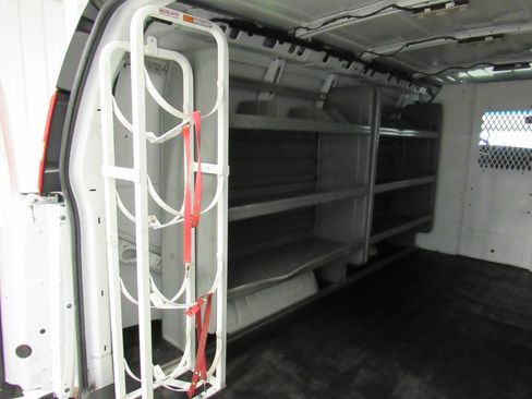 Used 2020 Chevrolet Express 2500 w/ Driver Convenience Package image 17