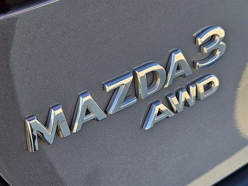 Used 2024 MAZDA MAZDA3 s image 9