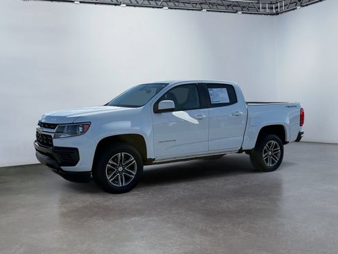 Used 2022 Chevrolet Colorado W/T w/ Custom Special Edition AWD/4WD image 7