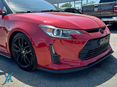 Used 2016 Scion tC FWD image 10