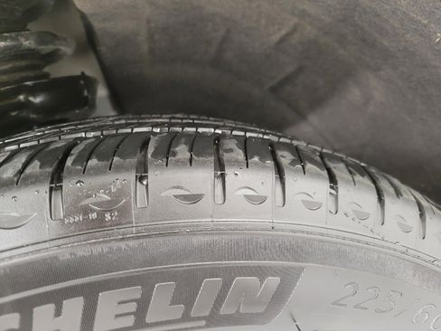 Used 2024 GMC Terrain SLT image 5