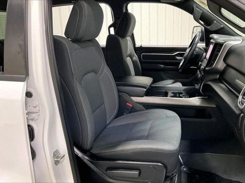 Used 2022 RAM 1500 Big Horn AWD/4WD image 7