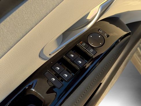 New 2026 Hyundai Tucson Limited image 17