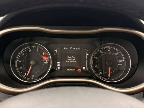 Used 2016 Jeep Cherokee Latitude w/ Comfort/Convenience Group FWD image 21
