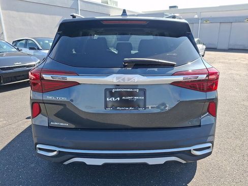 Certified 2023 Kia Seltos SX w/ SX Sunroof Package AWD/4WD image 5