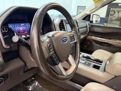 Used 2021 Ford Expedition Max XLT RWD image 20