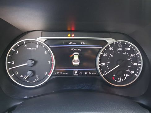 Used 2024 Nissan Sentra SV FWD image 18