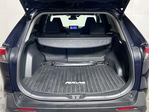 Certified 2025 Toyota RAV4 XLE w/ Convenience Package image 22
