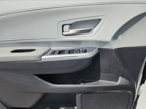 New 2026 Toyota Sienna XLE image 21