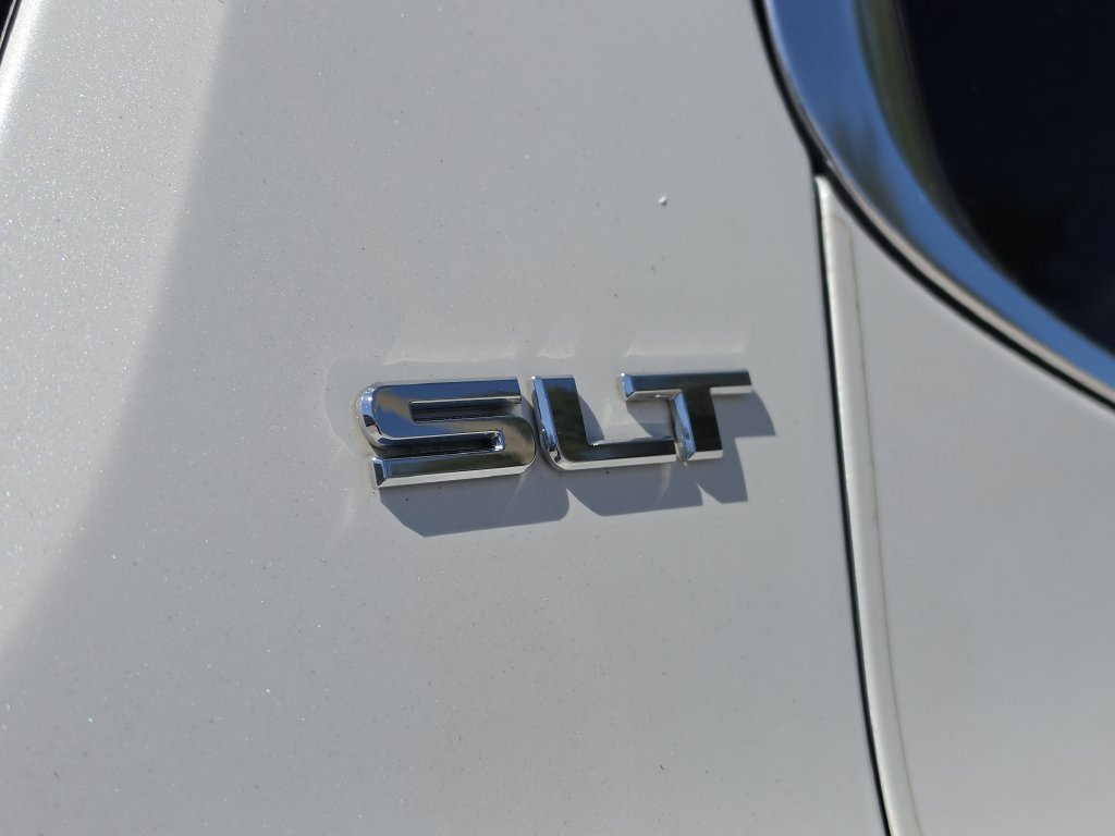 Used 2019 GMC Acadia SLT AWD/4WD image 11
