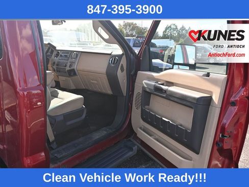 Used 2016 Ford F550 2WD Regular Cab Super Duty w/ XLT Interior Package image 15
