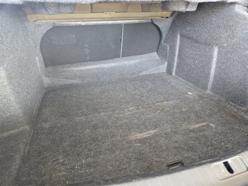 Used 2018 Chevrolet Impala LT image 17